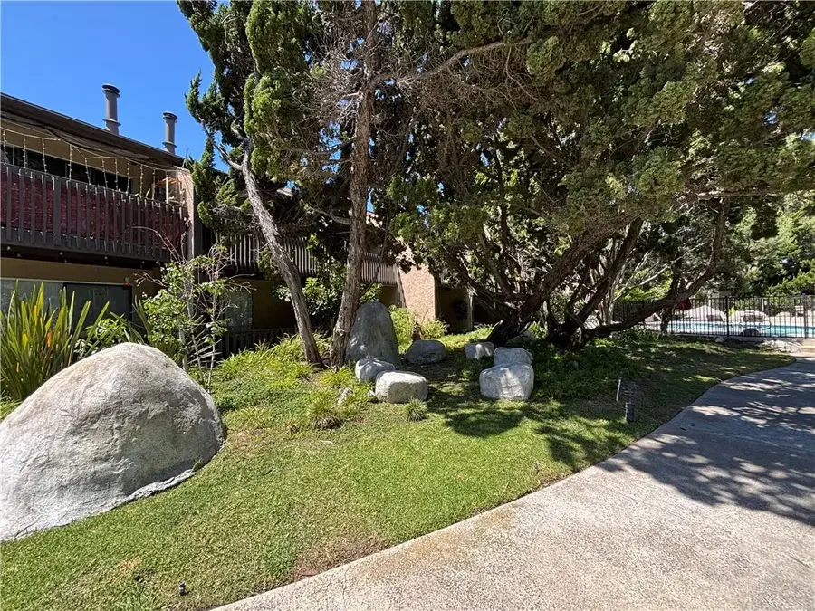 7890 E Spring #4V, Long Beach, CA 90815 - #3