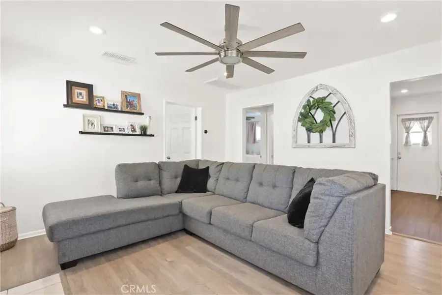 6154 Ibbetson Avenue, Lakewood, CA 90713 - #3