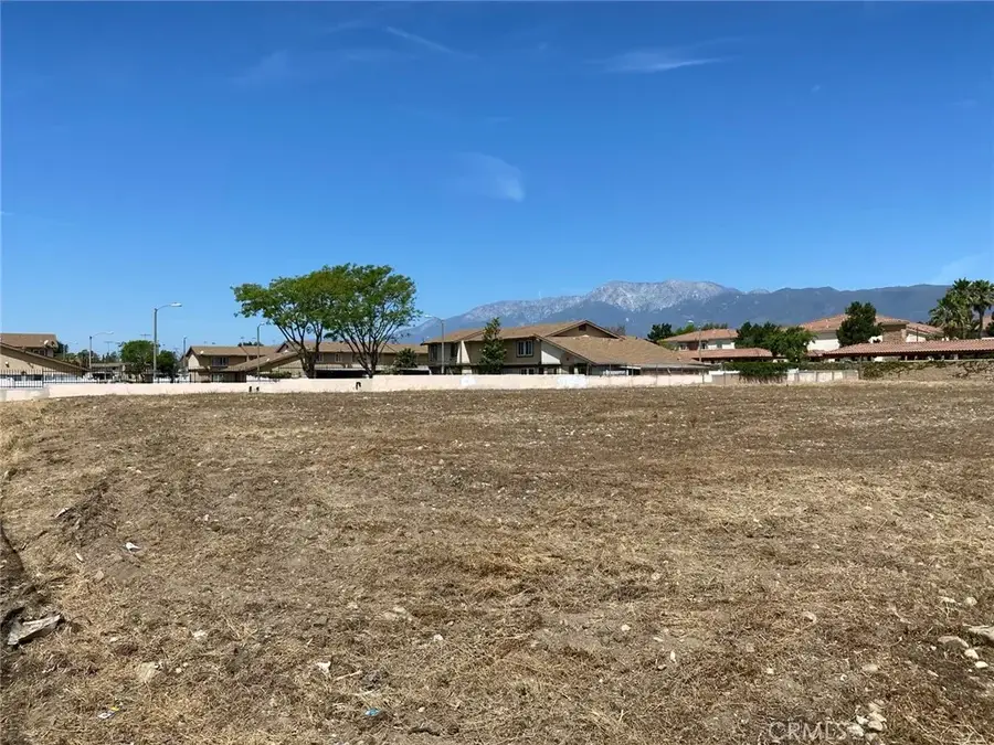 7890 Sierra, Fontana, CA 92336 - #2
