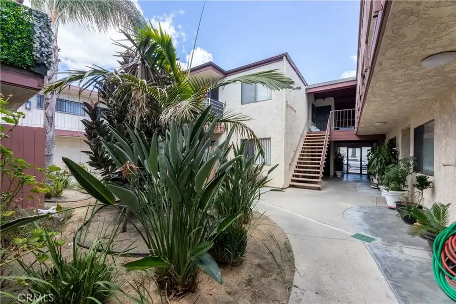 1001 Cherry #107, Long Beach, CA 90813 - #3