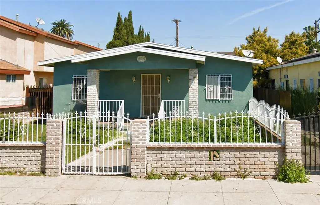 2217 Mortimer Avenue, Huntington Park, CA 90255 - #1