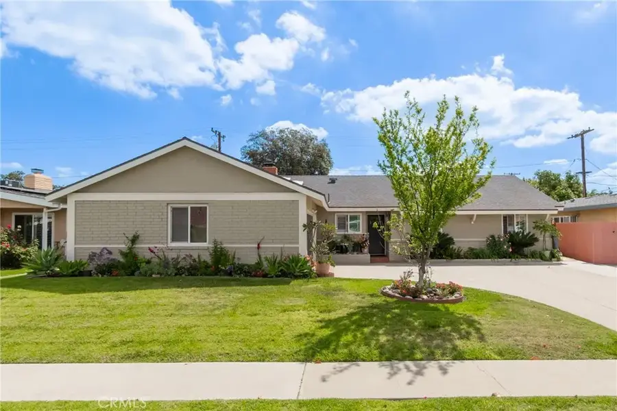 122 N Carousel, Anaheim, CA 92806 - #2