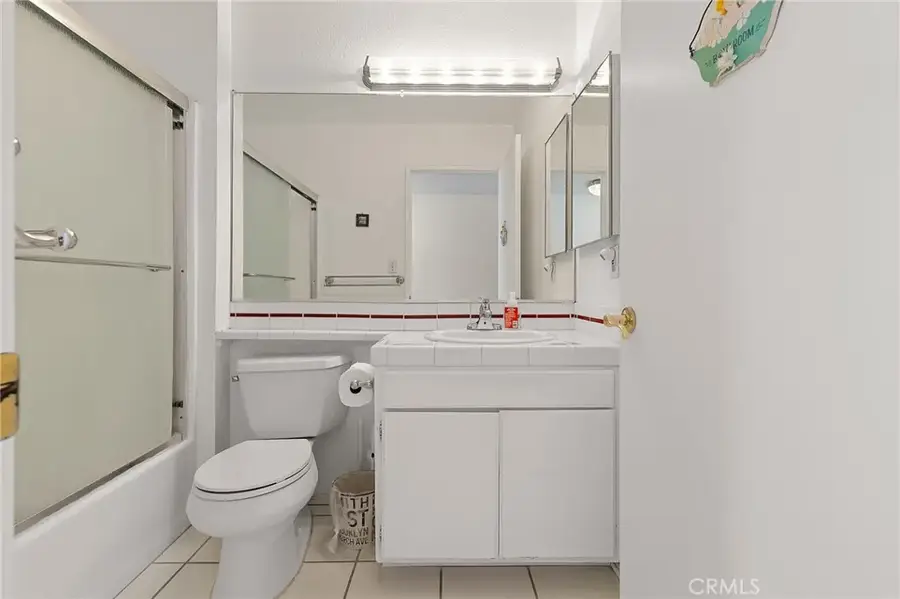 12536 Burbank Boulevard #3, Valley Village, CA 91607 - #3