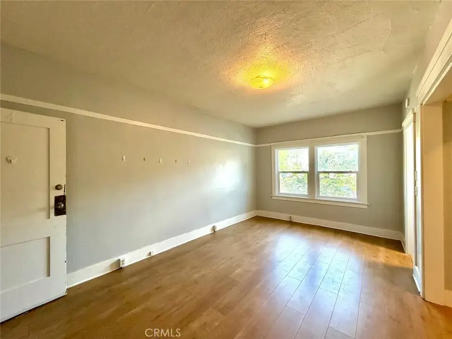 354 Chestnut Avenue #4, Long Beach, CA 90802 - #3