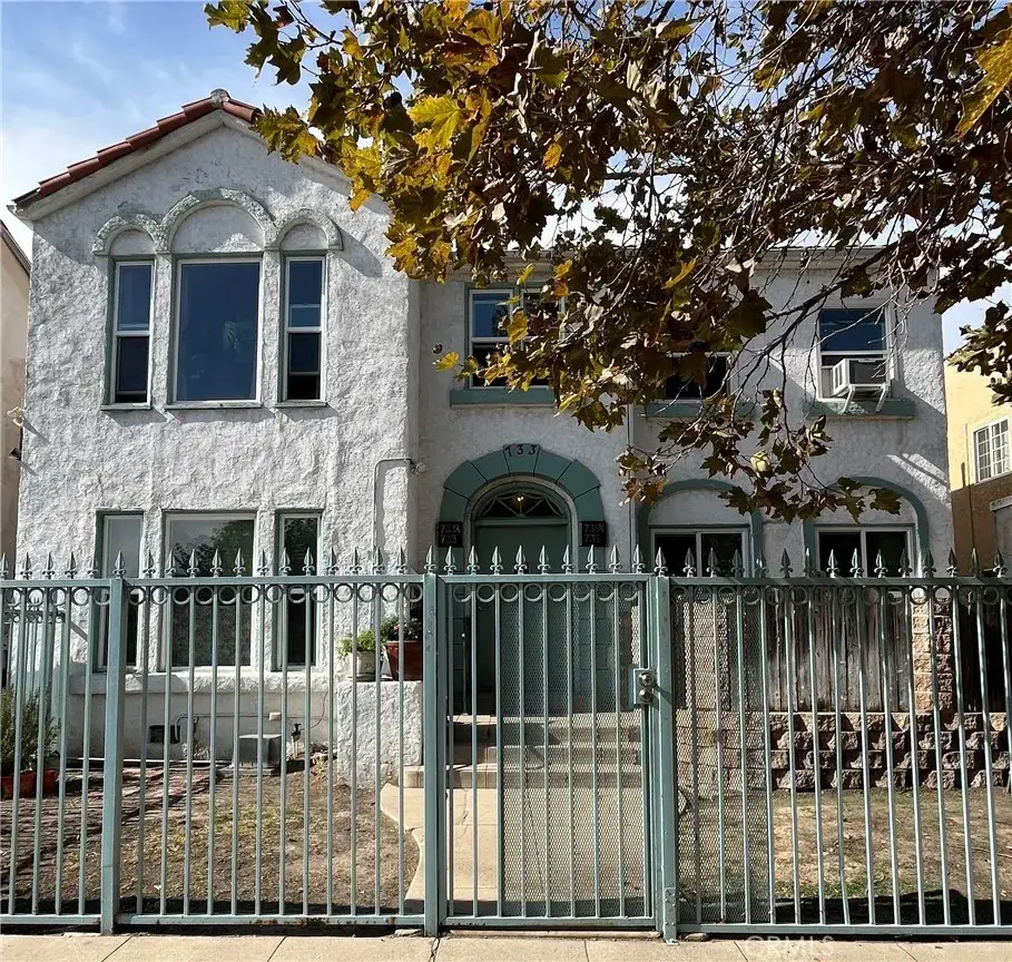733 N Ridgewood Place, Hollywood, CA 90038 - #1
