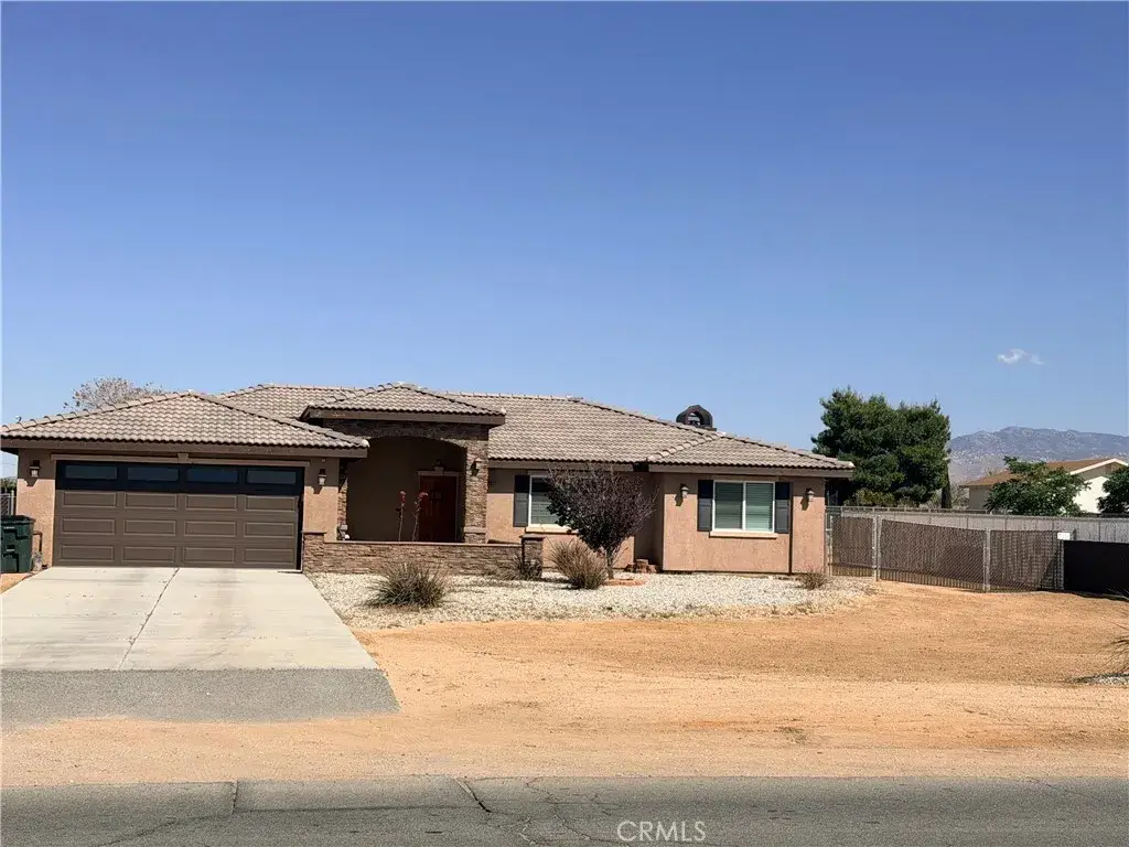 12833 Algonquin, Apple Valley, CA 92308 - #1