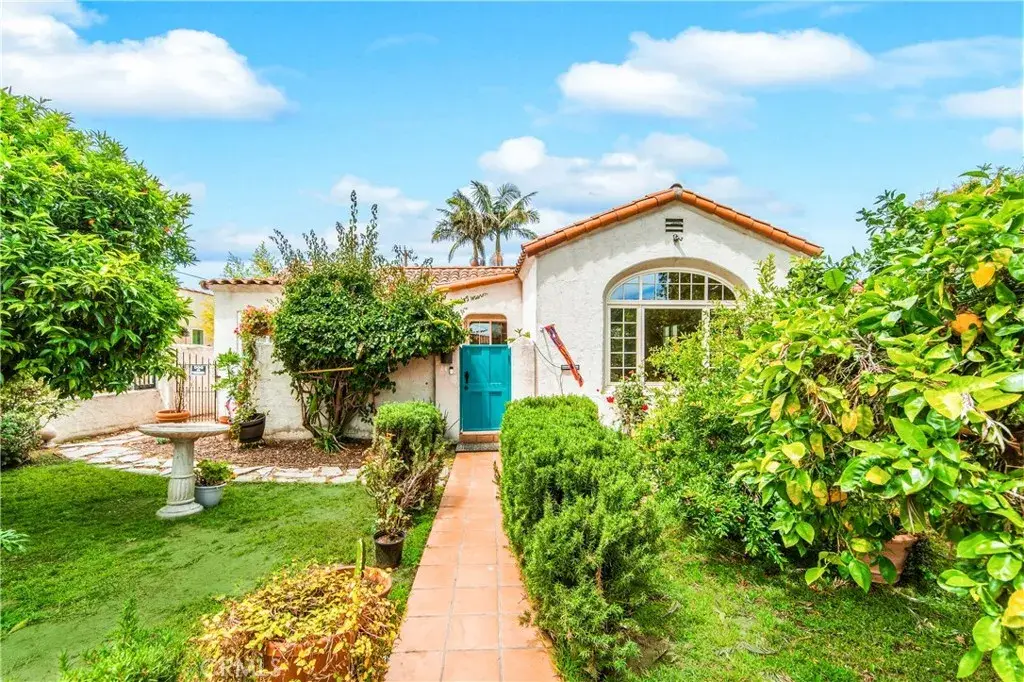 2835 Chestnut Avenue, Long Beach, CA 90806 - #1