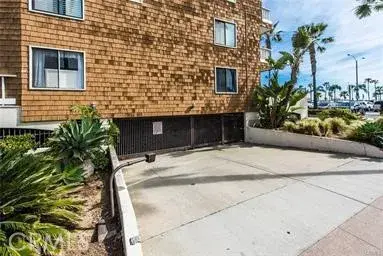 600 E Oceanfront 1d, Newport Beach, CA 92661 - #3