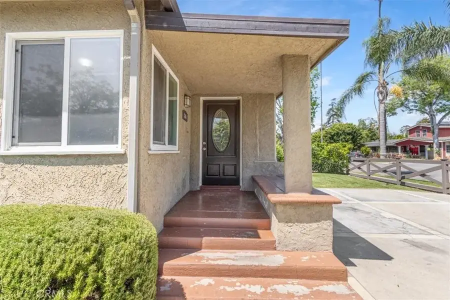 2114 Orange Avenue, Santa Ana, CA 92707 - #2