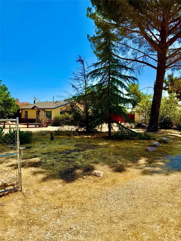 9327 9th, Hesperia, CA 92345 - #2
