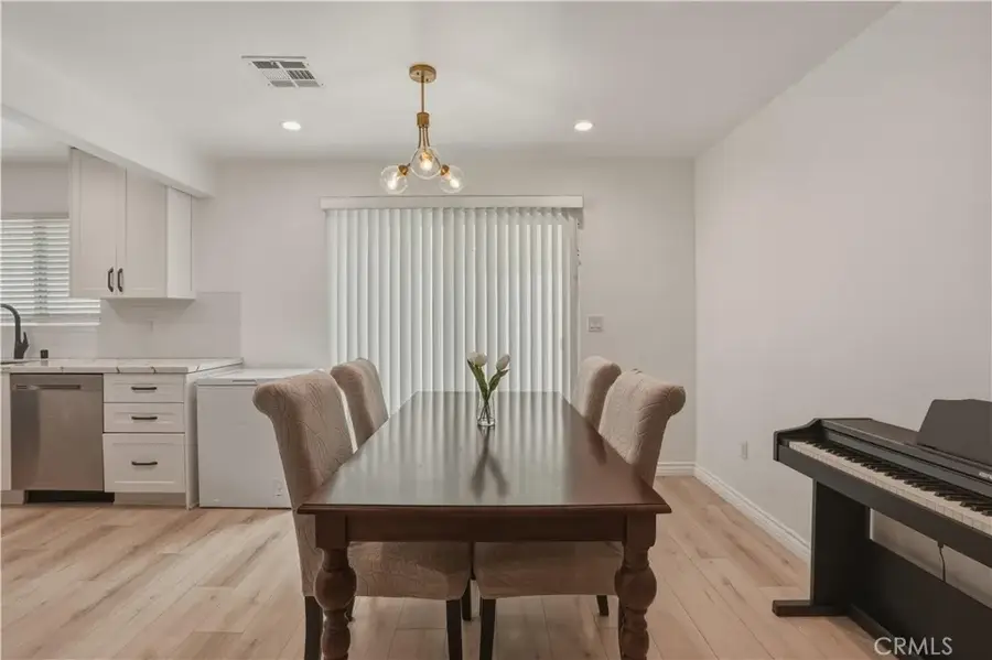 8839 Cedros Avenue #3, Panorama City, CA 91402 - #3