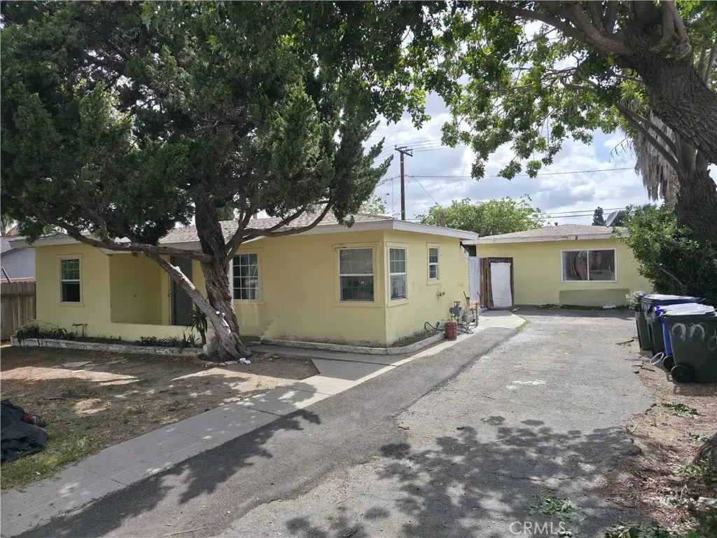 9060 Hemlock, Fontana, CA 92335 - #1