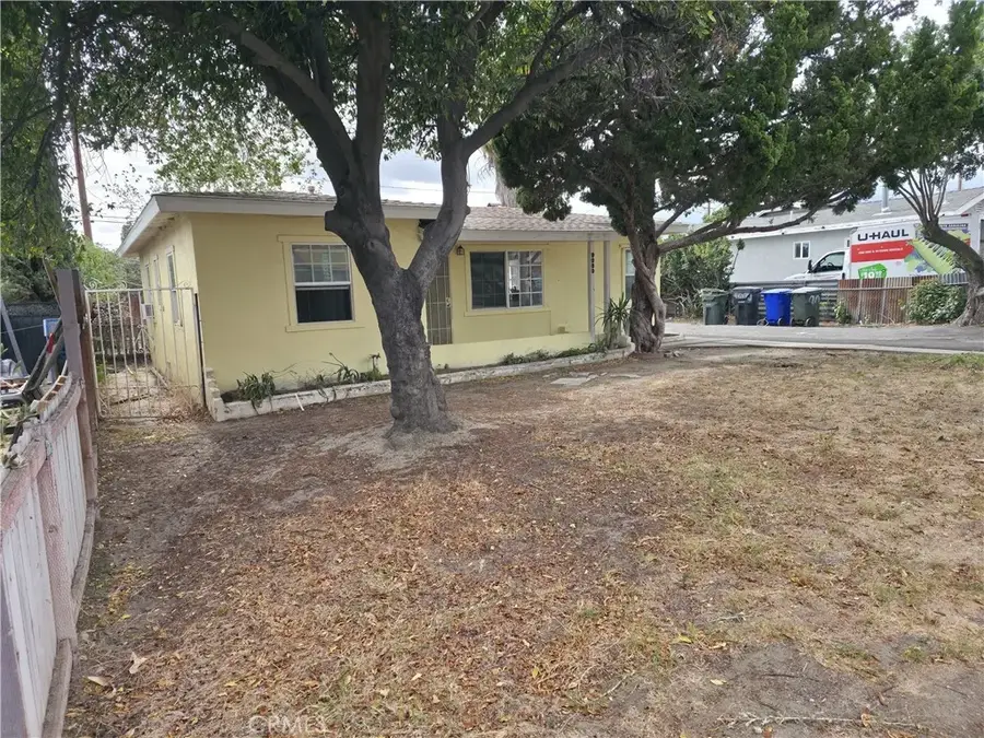 9060 Hemlock, Fontana, CA 92335 - #2