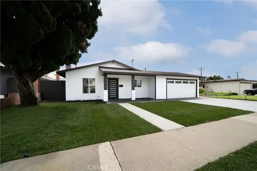 10232 Halawa, Huntington Beach, CA 92646 - #3
