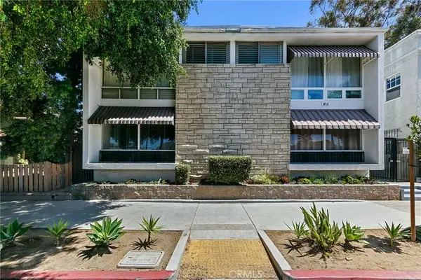 1070 Chestnut, Long Beach, CA 90813