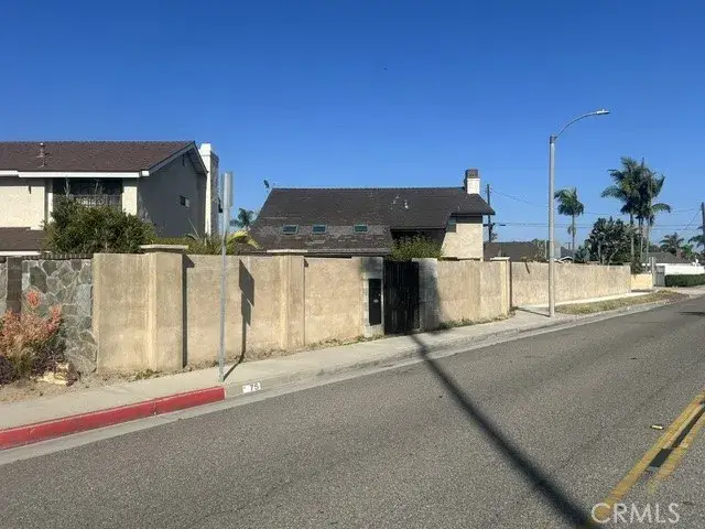 75 Adams Avenue, Huntington Beach, CA 92648 - #3