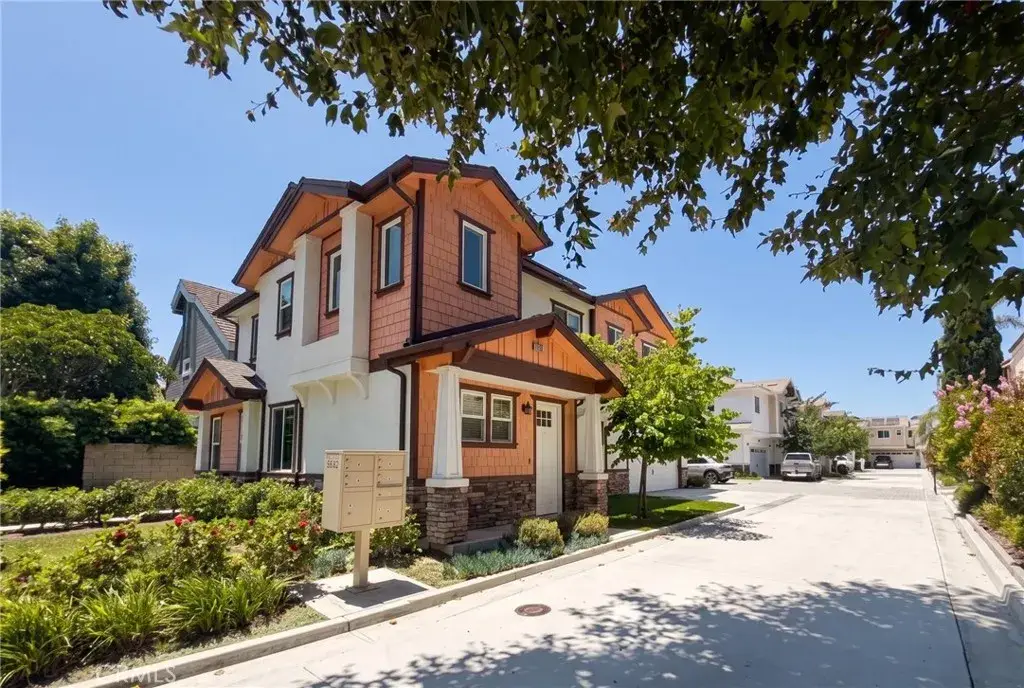 2573 Elden Avenue #D, Costa Mesa, CA 92627 - #1