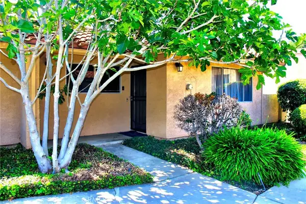 1049 W Pine #c, Upland, CA 91786