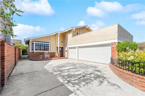 6402 Cantiles Avenue, Cypress, CA 90630