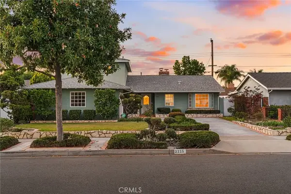 2215 E Quincy, Orange, CA 92867