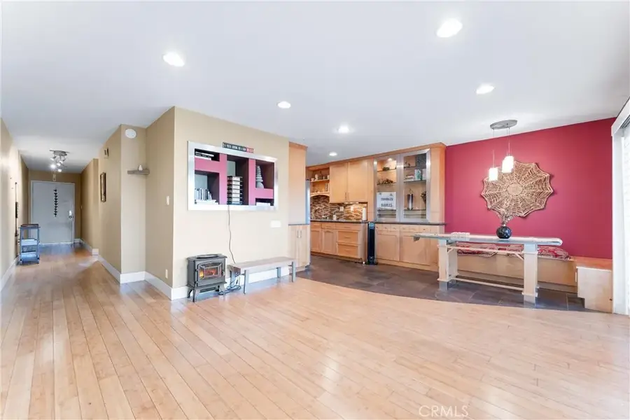 1061 Park Avenue, Long Beach, CA 90804 - #2