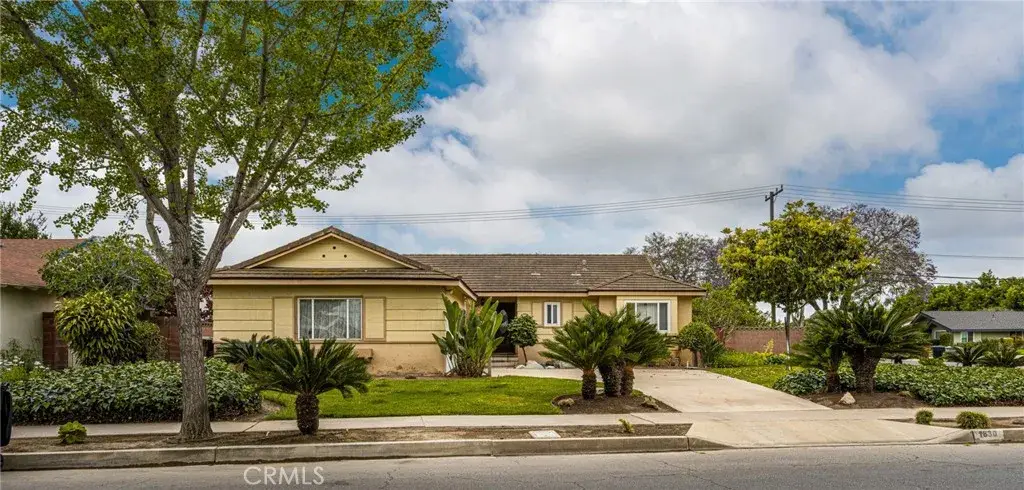 1830 W Chalet Avenue, Anaheim, CA 92804 - #1