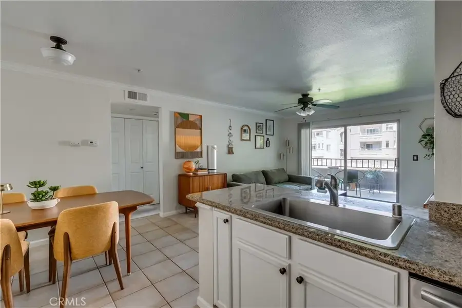 1010 La Terraza #206, Corona, CA 92879 - #2