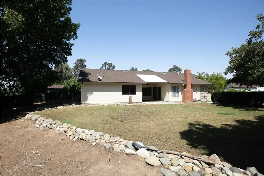 1589 Camelot, Corona, CA 92882 - #3