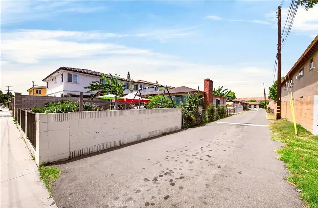 15013 Indiana, Paramount, CA 90723 - #1