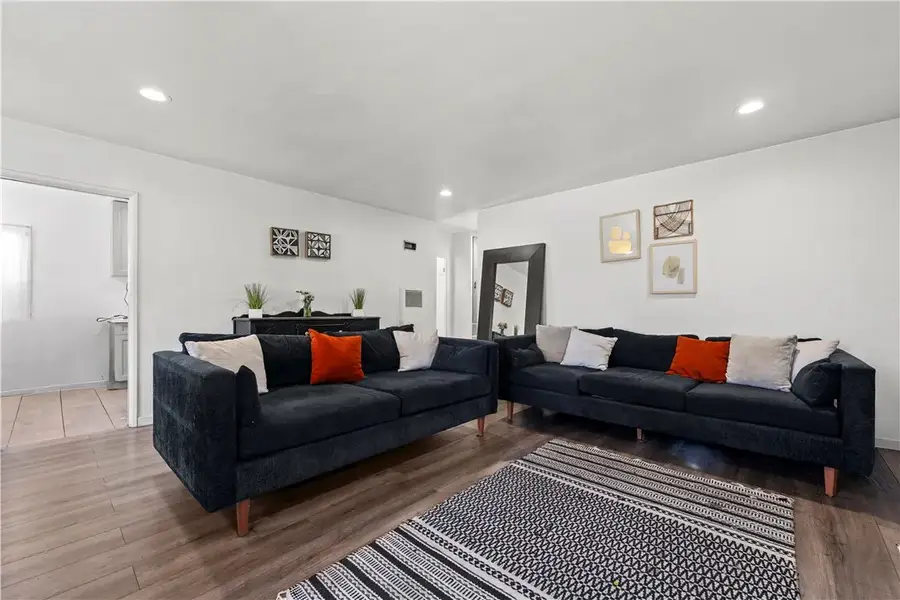 2725 E Tyler, Carson, CA 90810 - #3