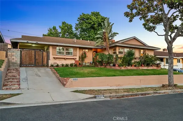 10502 S 8th Place, Inglewood, CA 90303
