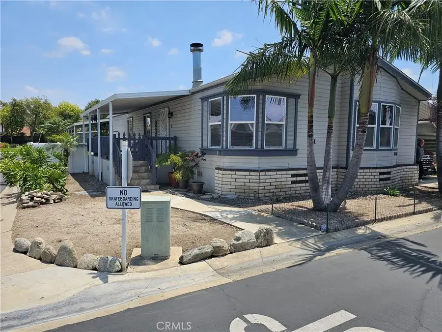 61 Malaga, Tustin, CA 92780 - #2