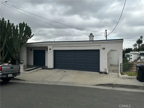 3851 Cazador, Los Angeles, CA 90065