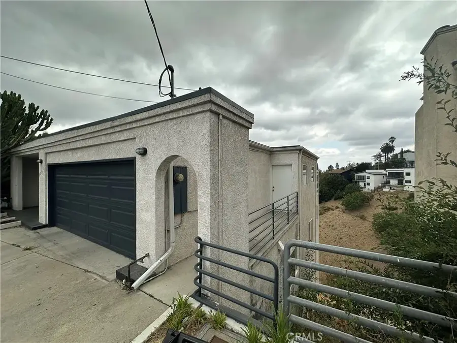 3851 Cazador, Los Angeles, CA 90065 - #3