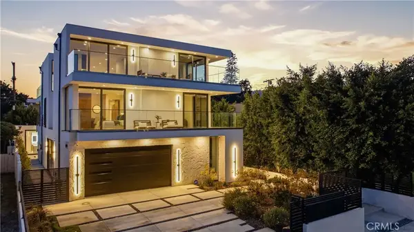 813 N Genesee Avenue, Los Angeles, CA 90046