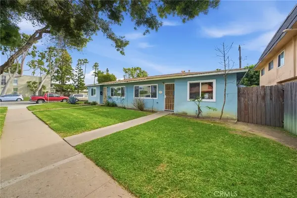 753 Scott Place, Costa Mesa, CA 92627