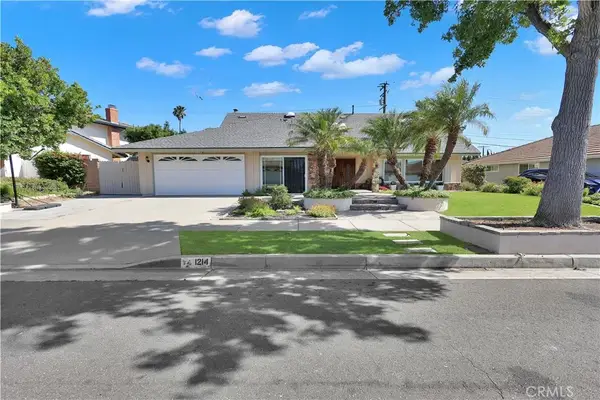 1214 E Palmdale, Orange, CA 92865