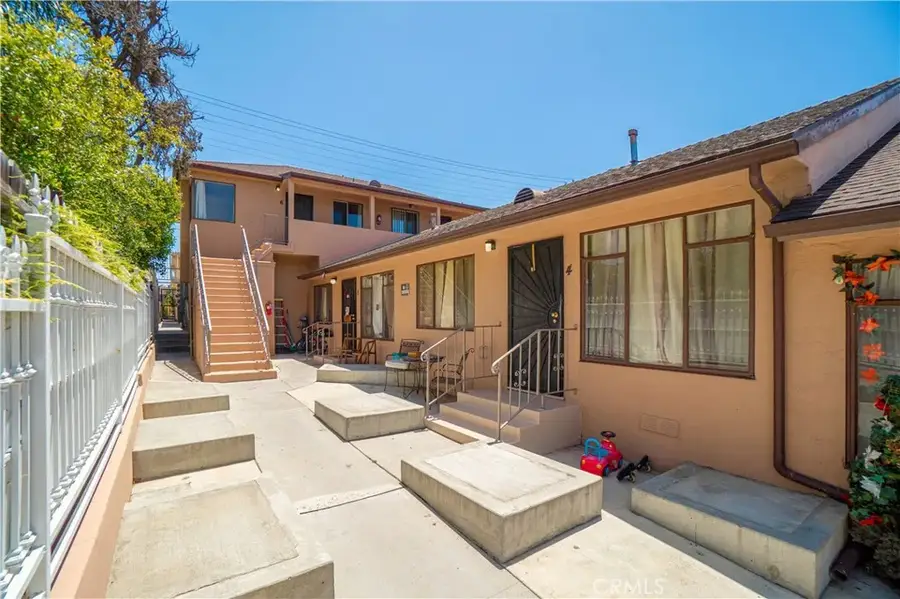 1876 Henderson Avenue, Long Beach, CA 90806 - #2
