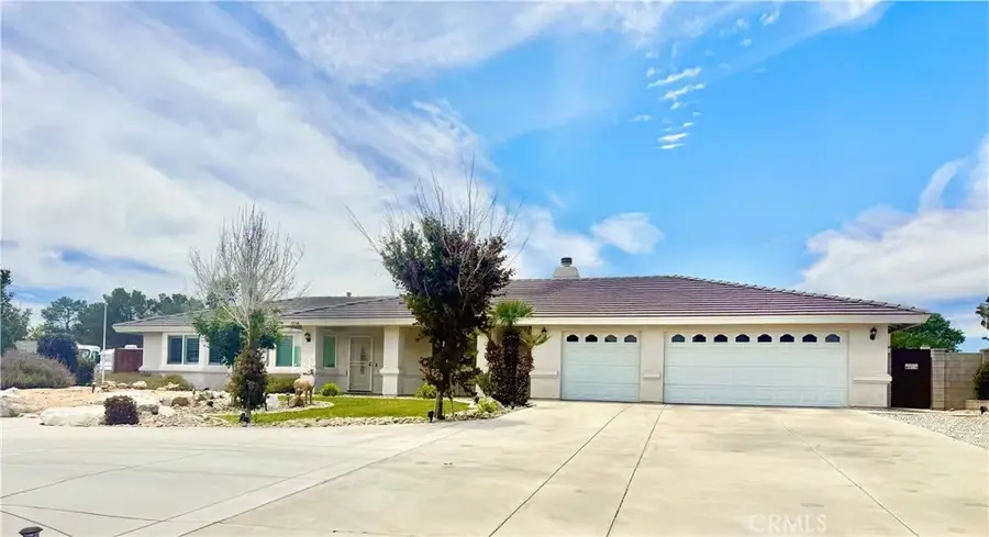 7736 El Cerrito, Hesperia, CA 92345 - #2