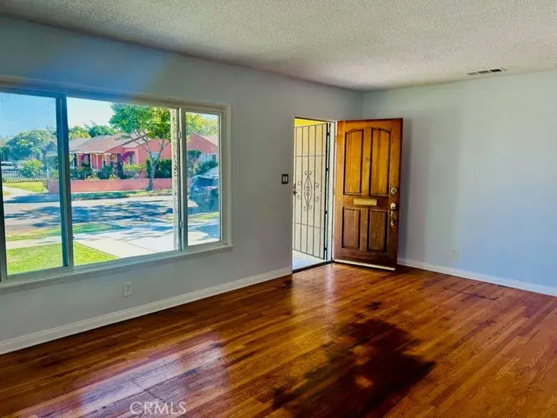 1073 E Plymouth Street, Long Beach, CA 90805 - #3