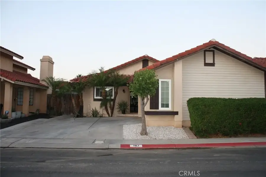 187 Mistletoe Drive, Corona, CA 92879 - #2