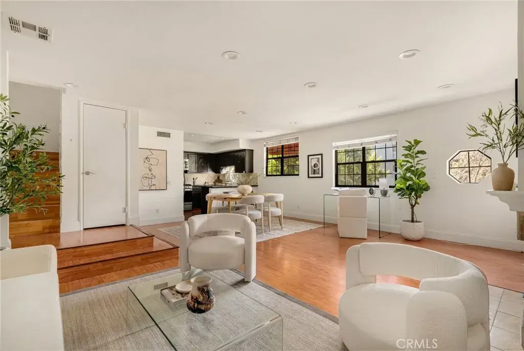 698 S Berendo #206, Los Angeles, CA 90005 - #1
