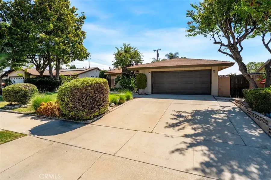 1846 N Lake Avenue, Ontario, CA 91764 - #2