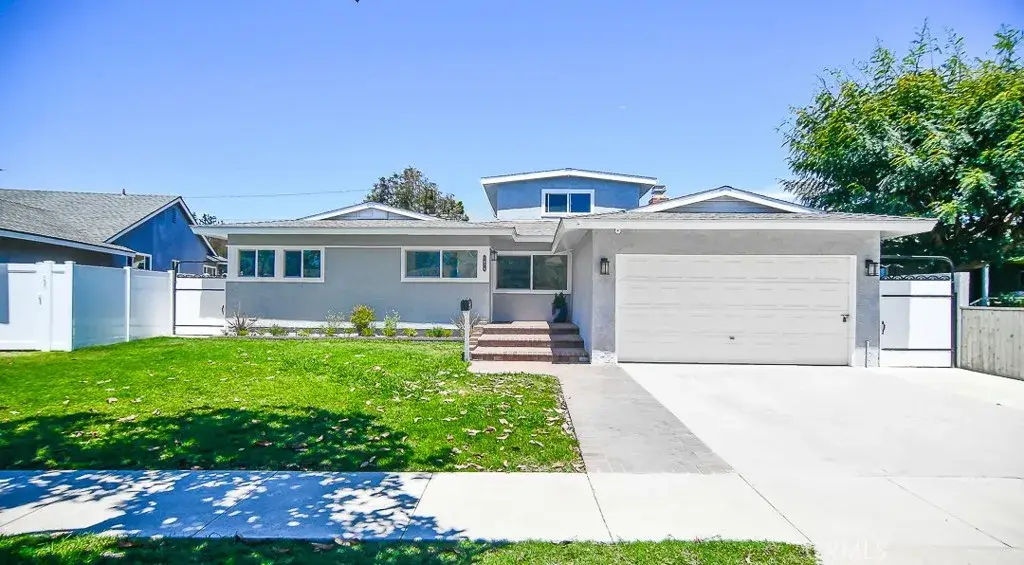 1876 Petaluma Avenue, Long Beach, CA 90815 - #1
