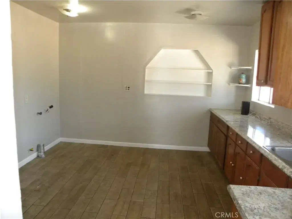 4611 Leonis, Commerce, CA 90040 - #1