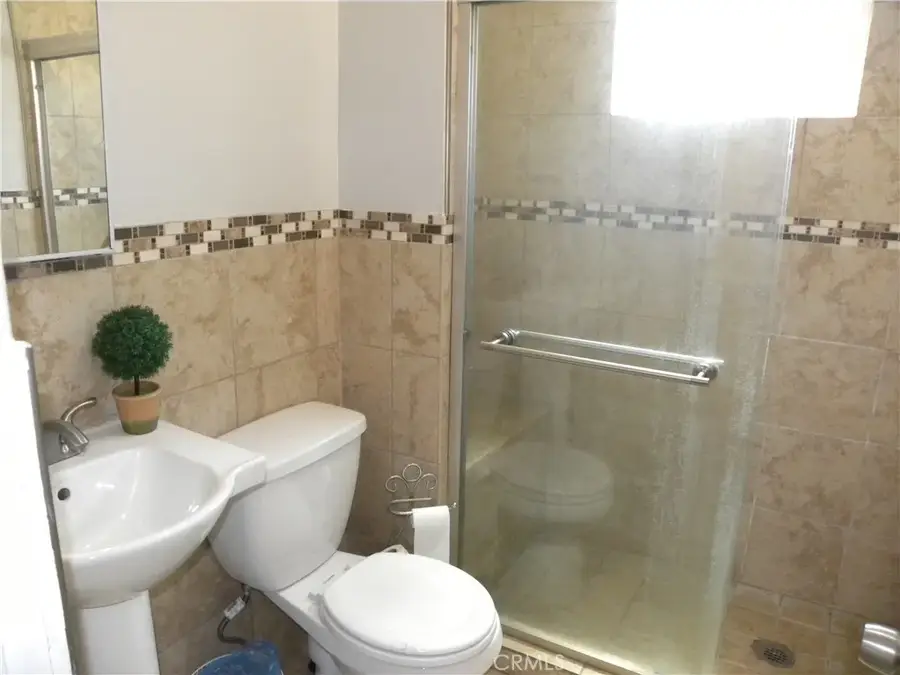 4611 Leonis, Commerce, CA 90040 - #3