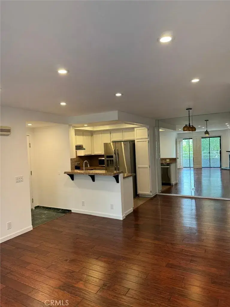 17800 Burbank #204, Encino, CA 91316 - #2