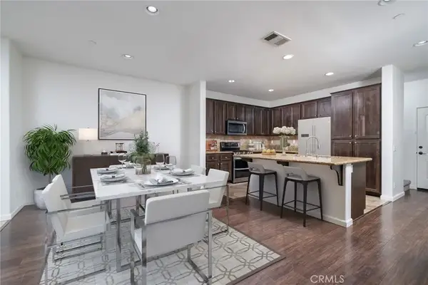 14975 S Highland Avenue #94, Fontana, CA 92336