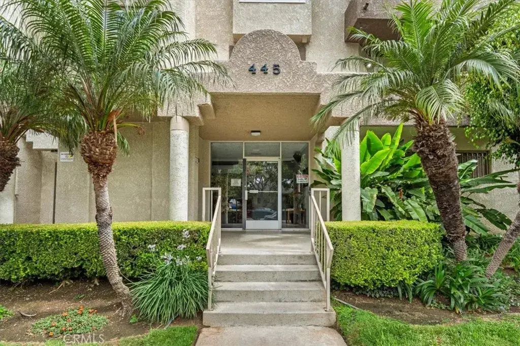 445 W 6th, Long Beach, CA 90802 - #1