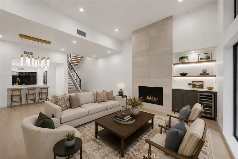 421 S Van Ness, Los Angeles, CA 90020 - #3